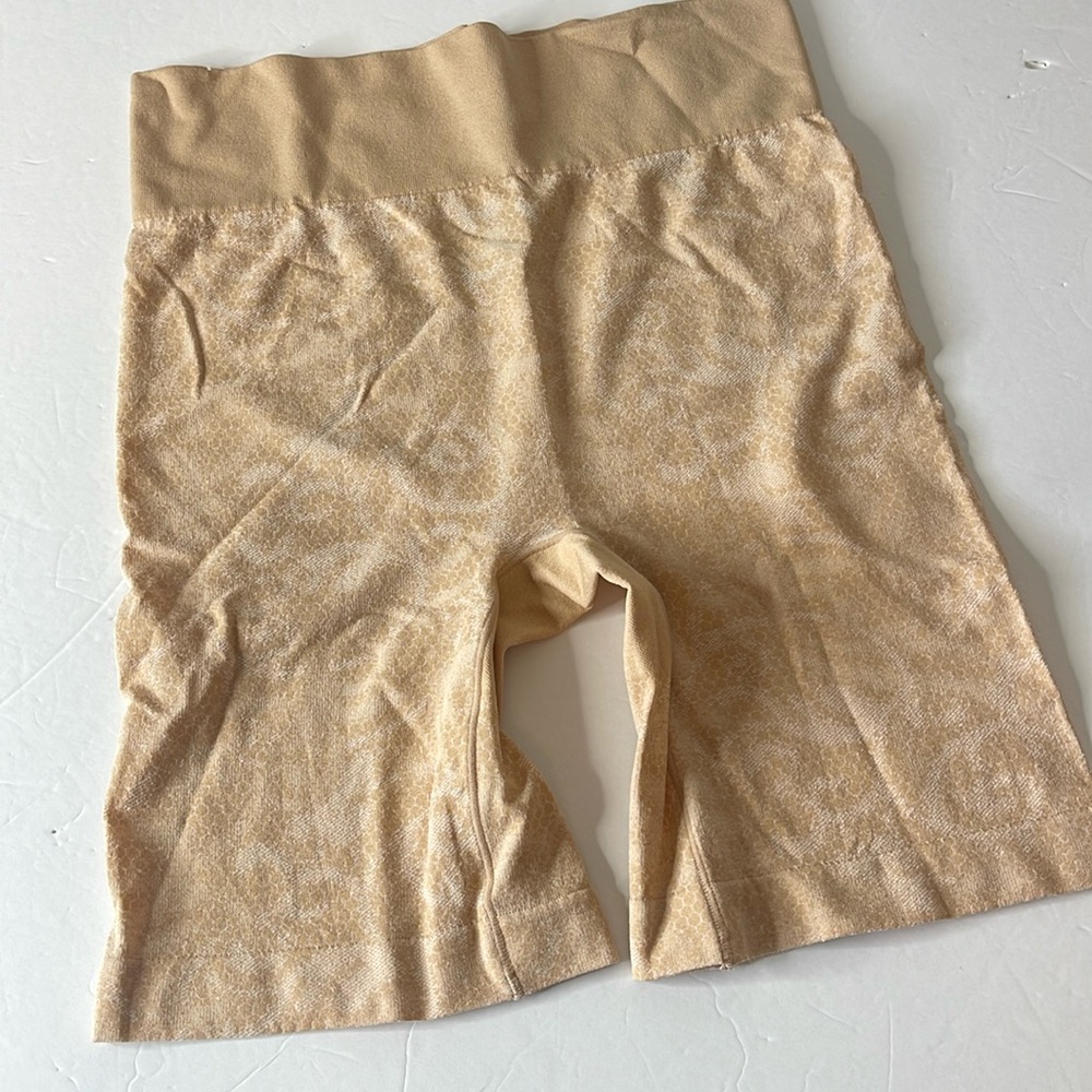 Jockey Essentials Seamfree No-Chafe Slip Shorts Size XL Nude